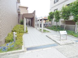 安心のオートロック完備