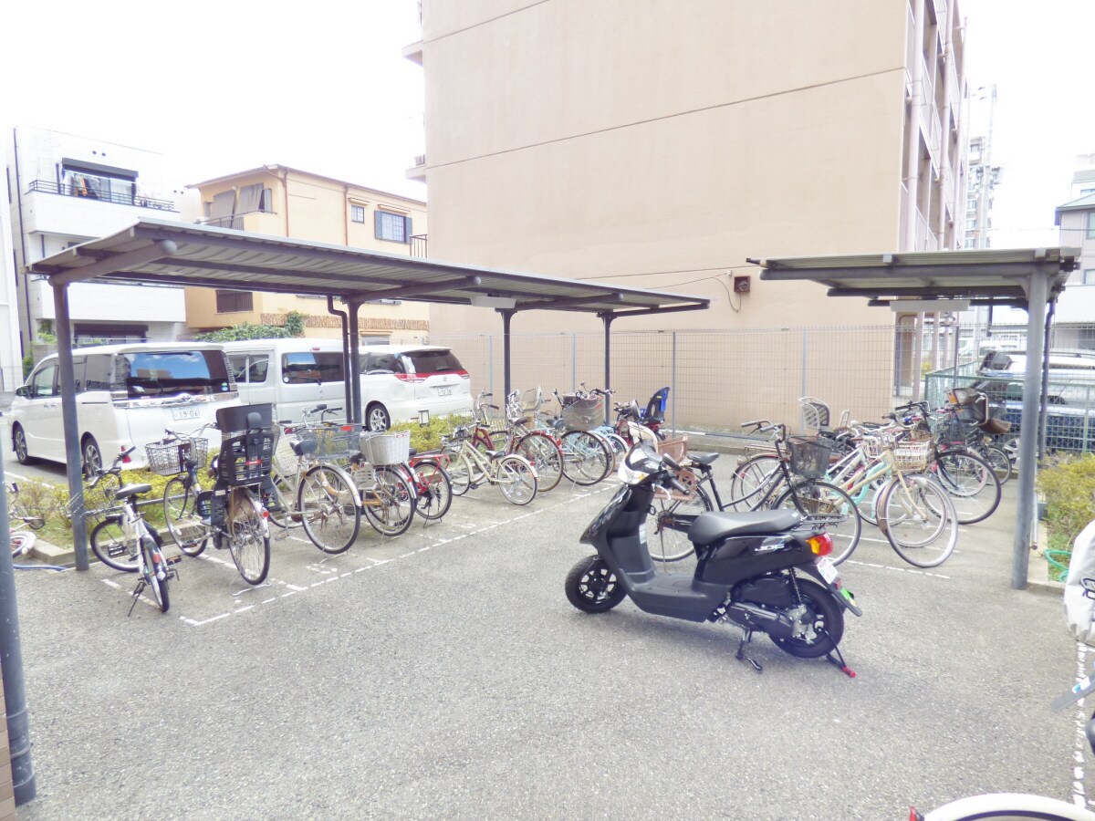 駐輪場 ホップス須磨