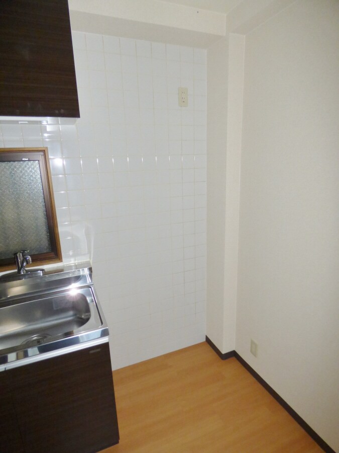 冷蔵庫置場 エクレール衣掛