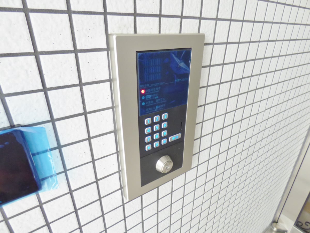 安心のオートロック完備 エヌエムスワサントアン