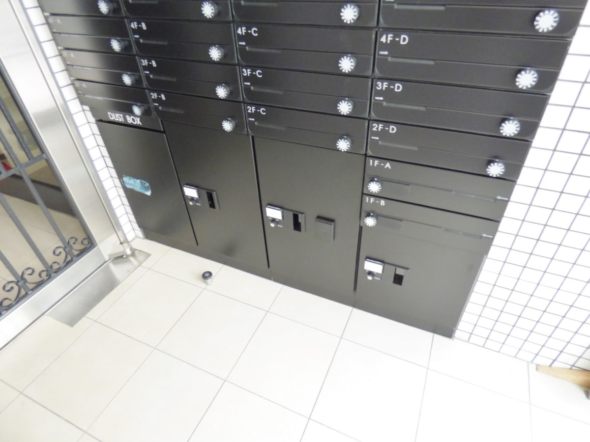 荷物がいつ届いても安心の宅配ボックス エヌエムスワサントアン