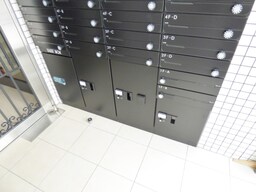 荷物がいつ届いても安心の宅配ボックス