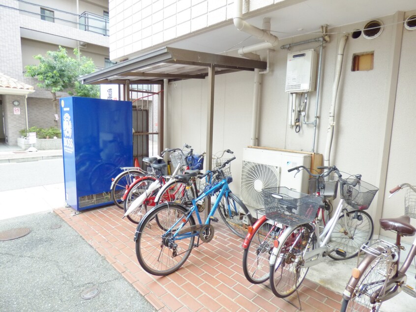 駐輪場 サンビレッジ板宿