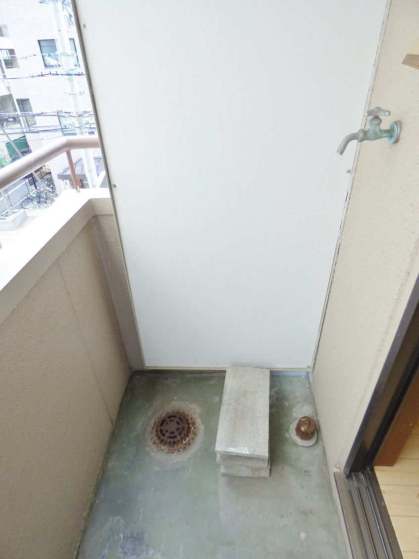 洗濯機置場 サンビレッジ板宿