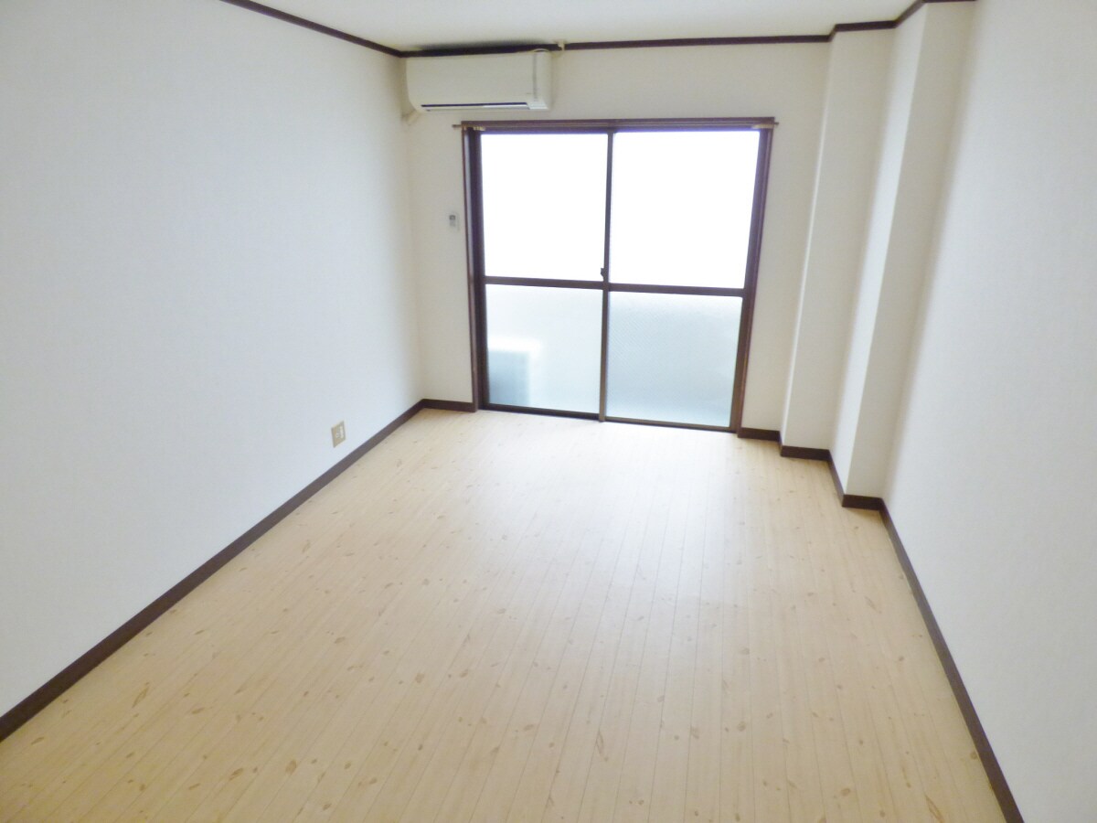 キレイなフローリング サンビレッジ板宿