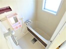 窓があり換気のよい浴室 シップスビル