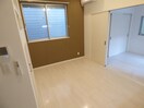 アクセントクロスがオシャレなリビング コートブルー須磨