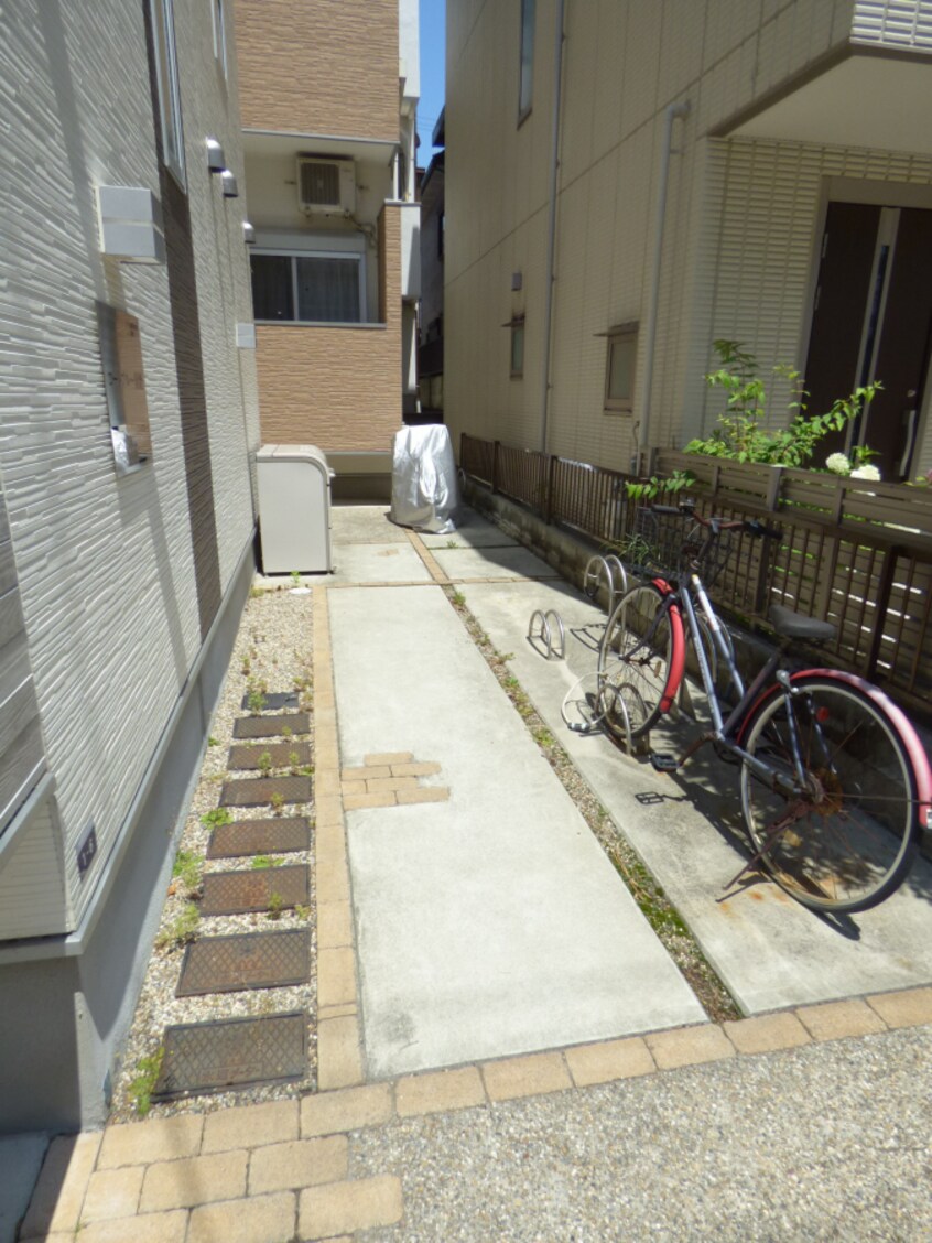 駐輪場 コートブルー須磨