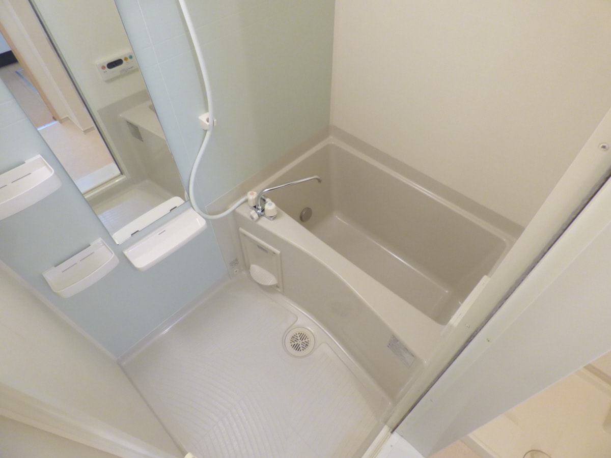 追い焚き機能付バス サニー離宮前