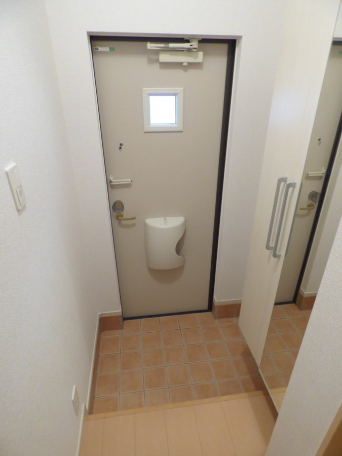 キレイな玄関 サニー離宮前