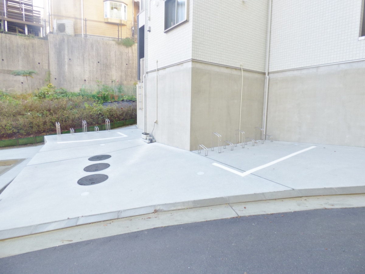 駐輪場 エヌエムサンカンテキャトフＢ棟