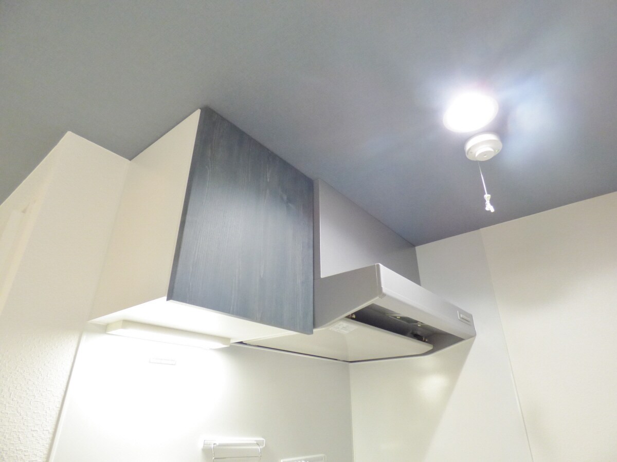 レンジフード＆キッチン収納 エヌエムサンカンテキャトフＢ棟