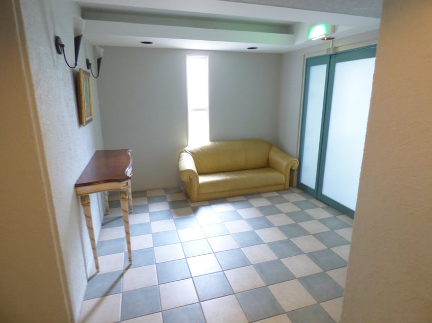 オシャレなエントランス ワコーレセレナ須磨