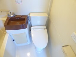 ウォシュレット付トイレ