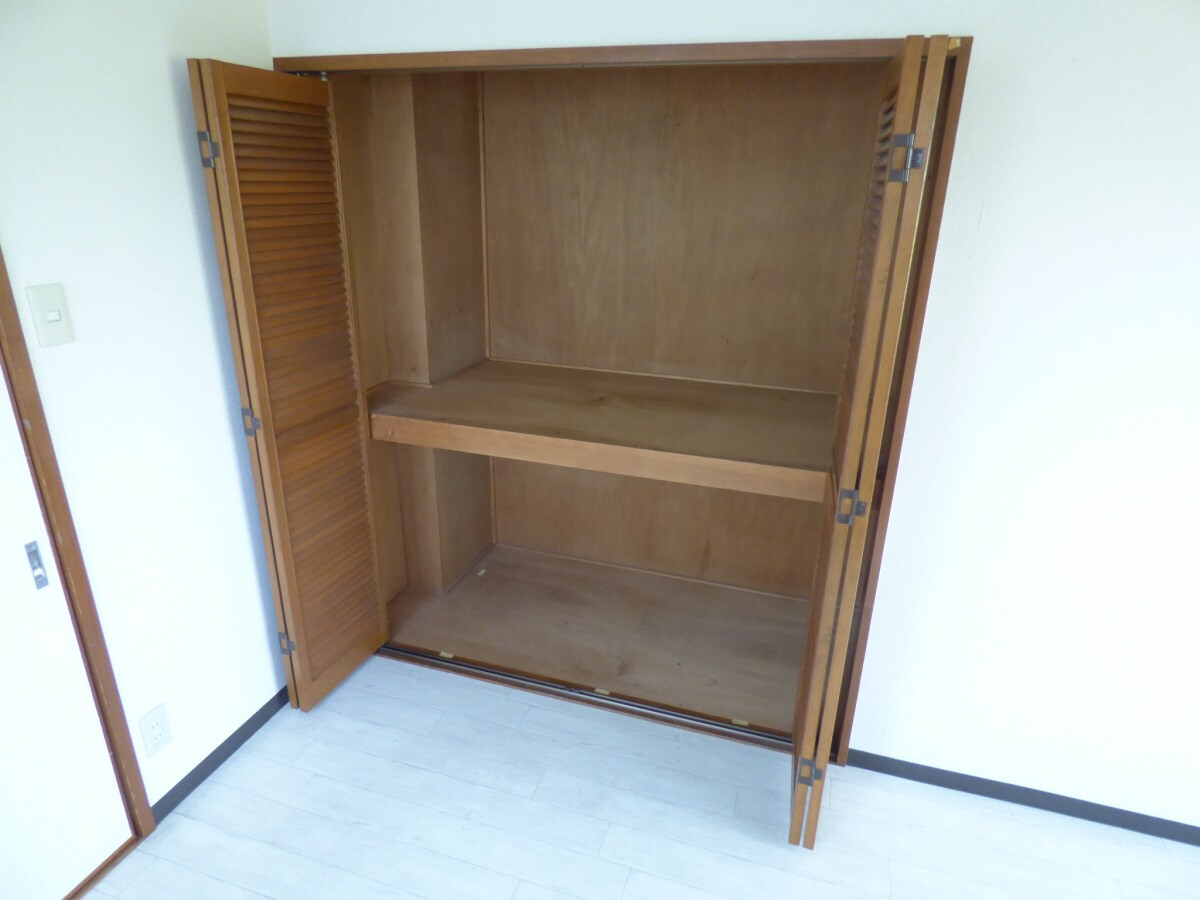 広々とした物入 華山マンション