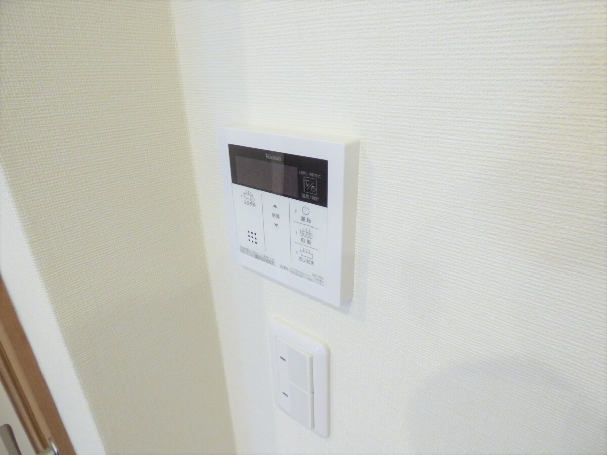 給湯器リモコン メゾンド・メルヴェーユ須磨Ⅱ