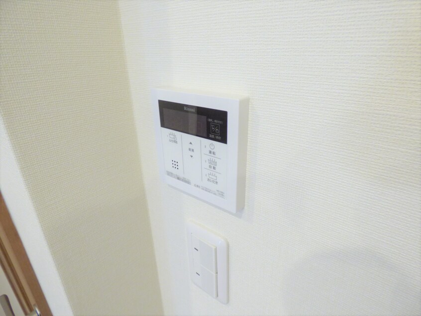給湯器リモコン メゾンド・メルヴェーユ須磨Ⅱ