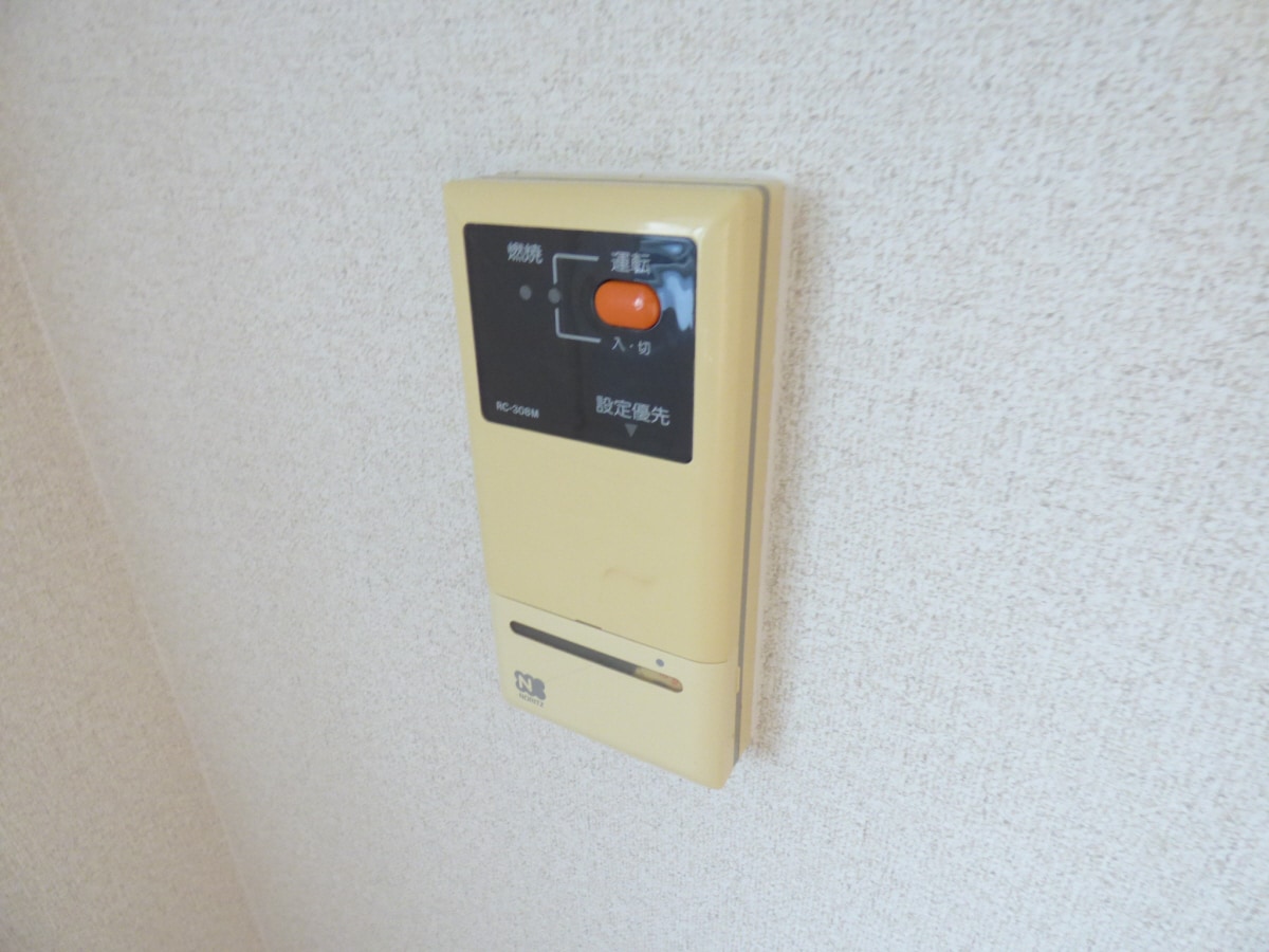 給湯器リモコン ハイツ須磨