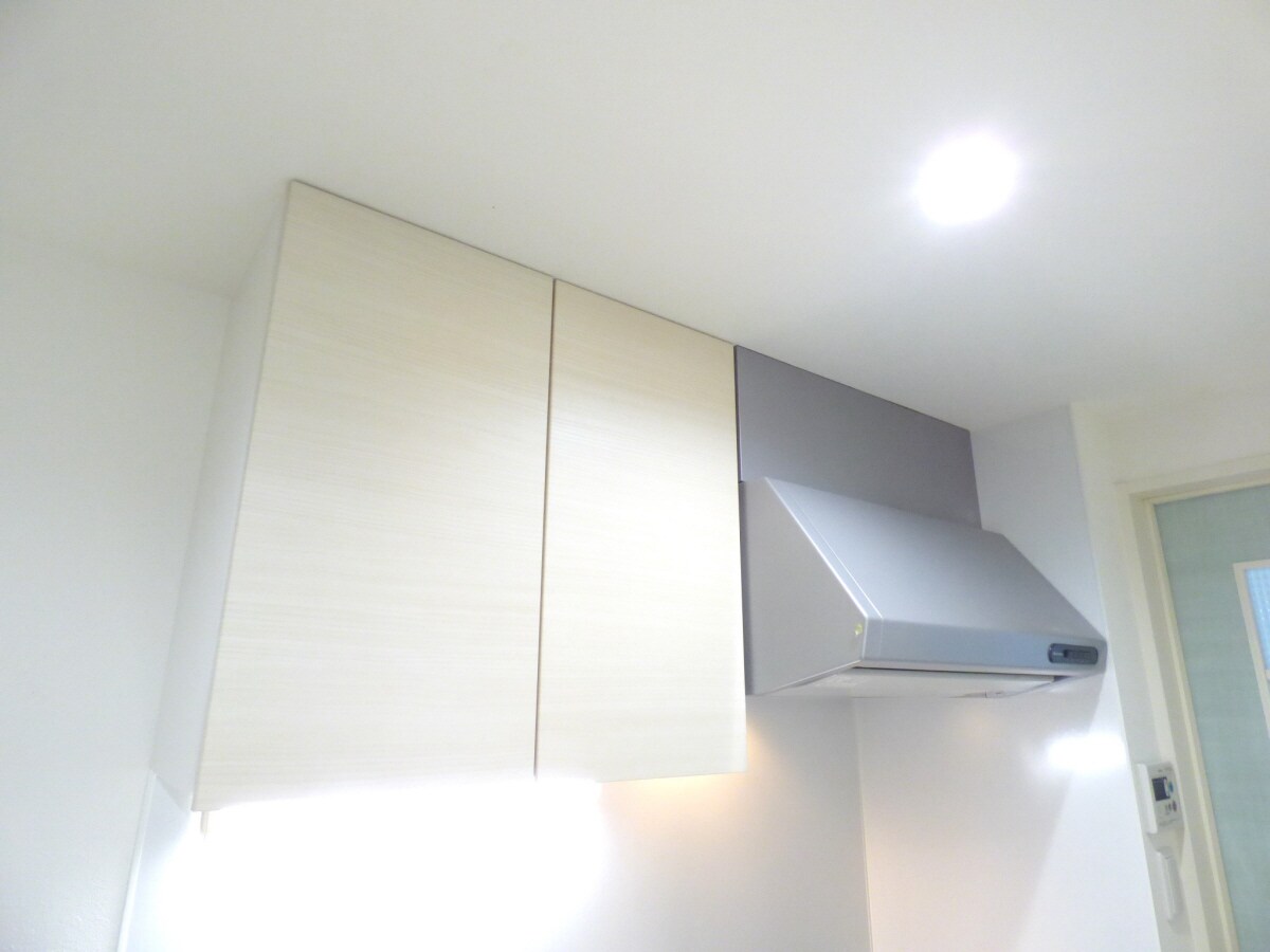 レンジフード＆キッチン収納 ワコーレヴィアーノ須磨千守町