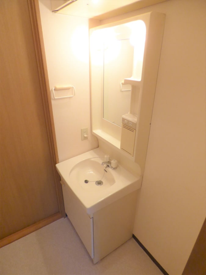 キレイな洗面台 須磨寺ハイム