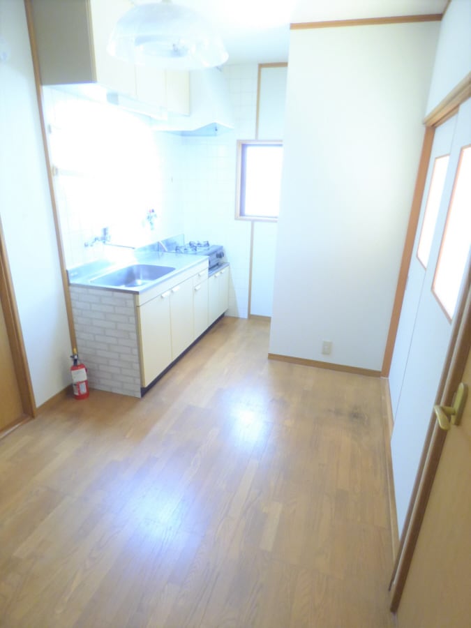 明るいダイニング 須磨寺ハイム