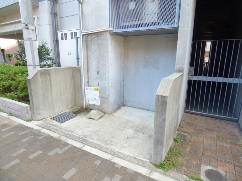 敷地内ゴミステーション ラヴィール須磨