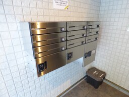 荷物がいつ届いても安心の宅配ボックス