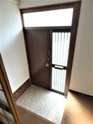 広々とした玄関 妙法寺池ノ内テラスハウス