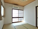 落ち着きのある１階の和室 妙法寺池ノ内テラスハウス