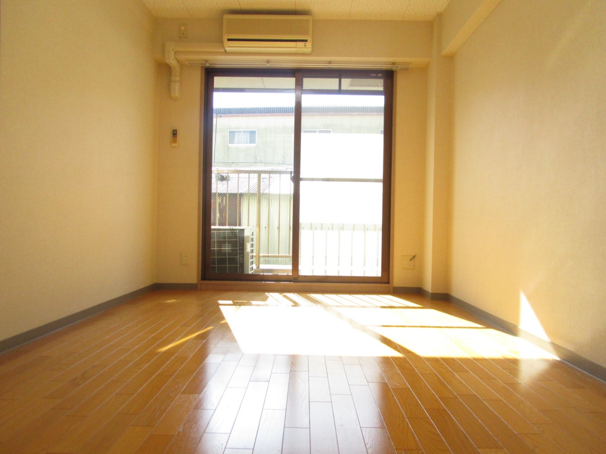 明るい洋室 ブリランテ神戸マグノリアコート