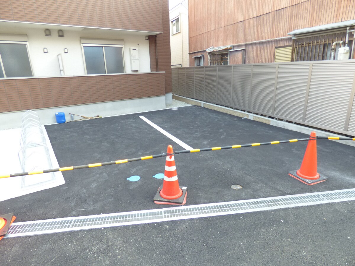 敷地内駐車場 ワコーレヴィアーノ須磨行幸町