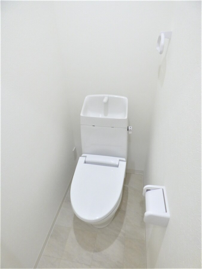 暖房便座付トイレ ワコーレヴィアーノ須磨行幸町