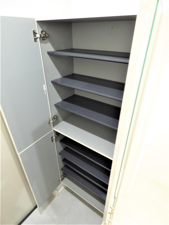 トールタイプのシューズボックス付 ワコーレヴィアーノ須磨行幸町