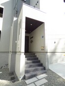 キレイなエントランス エヌエムサンカンテキャトフＤ棟