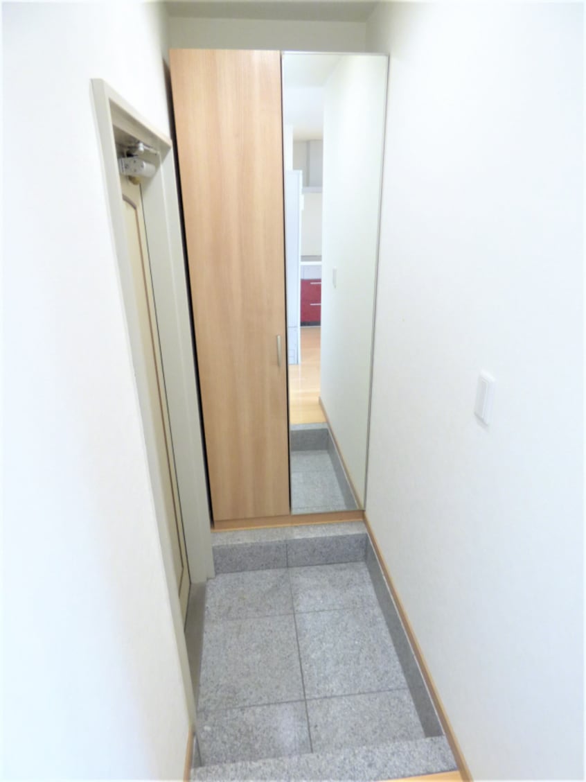 キレイな玄関 三國ビル