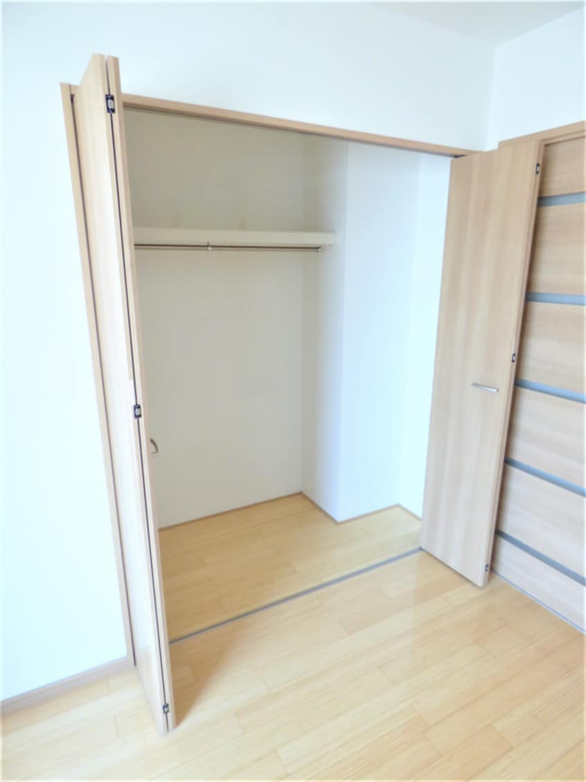 クローゼット 三國ビル