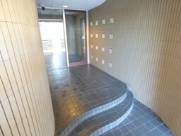 安心のオートロック完備