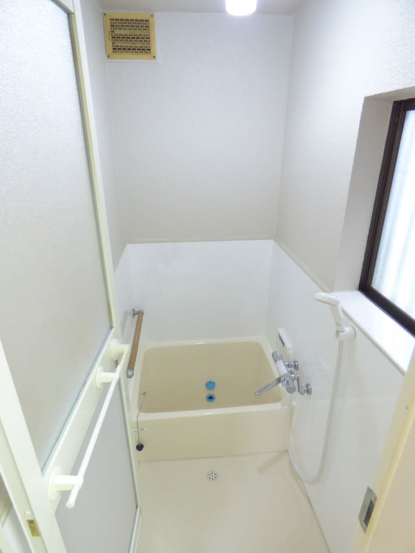 追い焚き機能付バス 行幸町３丁目貸家