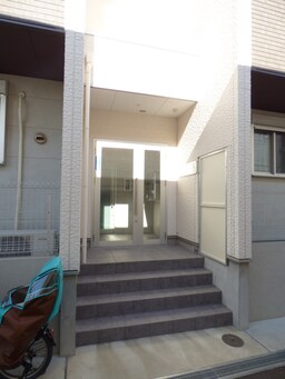 キレイなエントランス