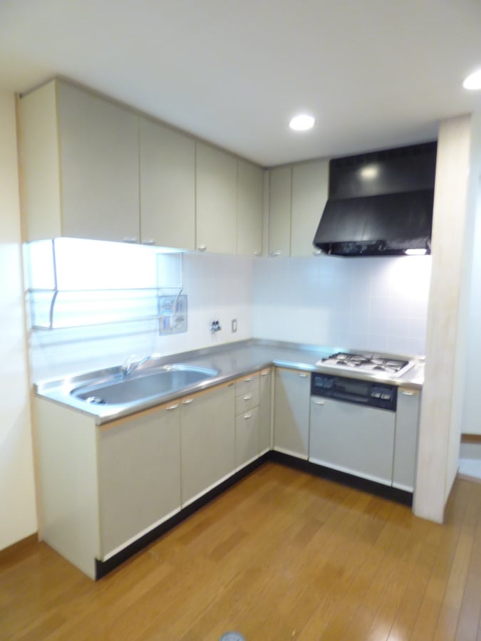 ３口ガスＬ字型システムキッチン Ｙ’ｓ　Ｔｅｒｒａｃｅ　Ｈｏｕｓｅ