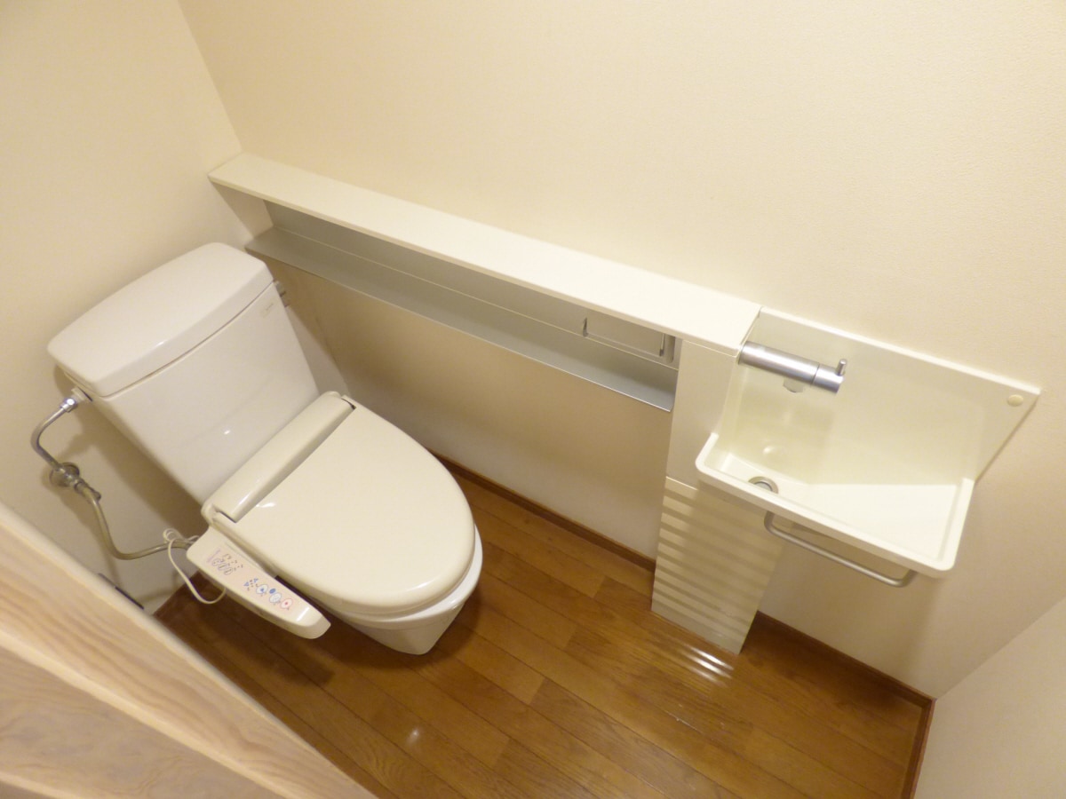 ウォシュレット付トイレ（洗面台付） Ｙ’ｓ　Ｔｅｒｒａｃｅ　Ｈｏｕｓｅ
