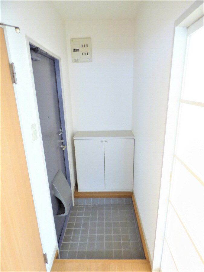 キレイな玄関 須磨天神ハイツ