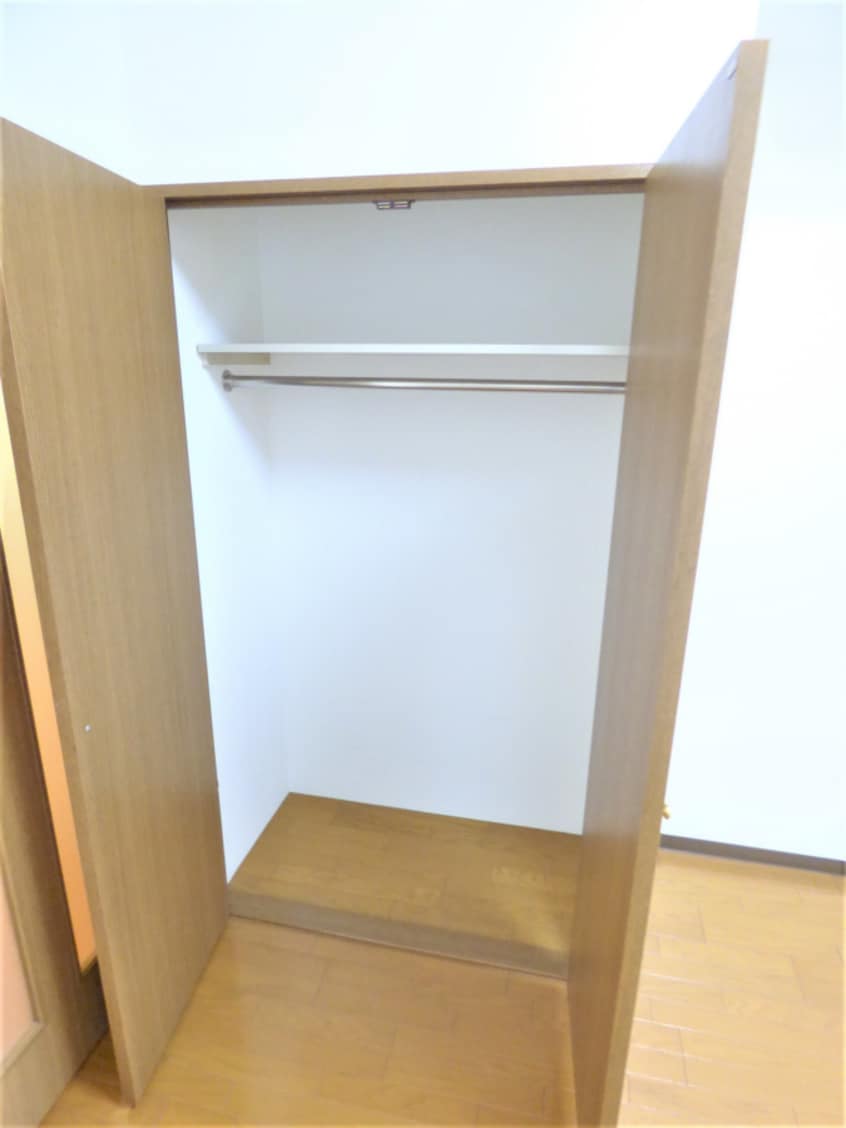 大きなクローゼット フロール須磨