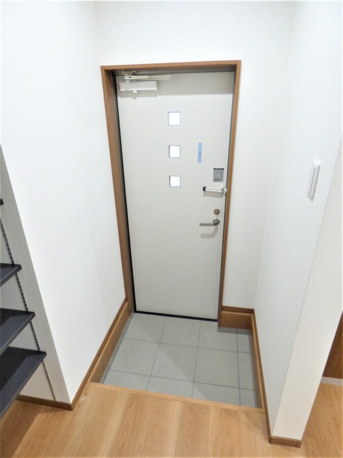 キレイな玄関 サンウィング妙法寺