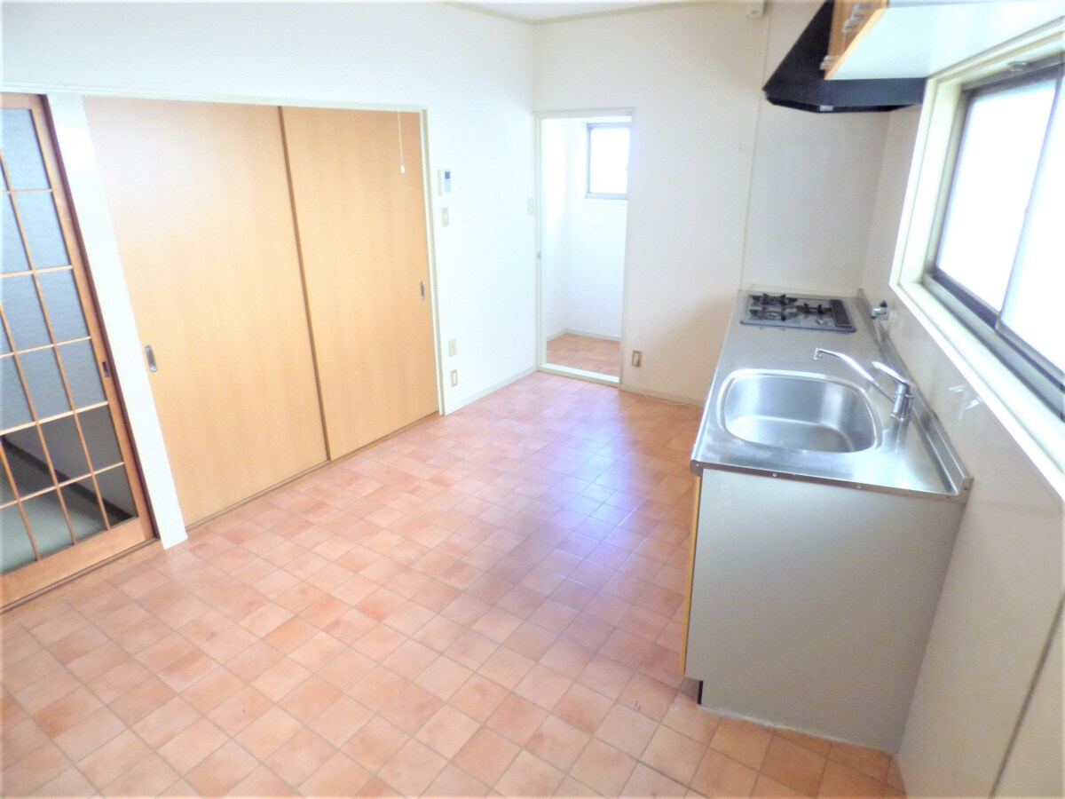 アクセントクロスがオシャレなダイニング シティハウス