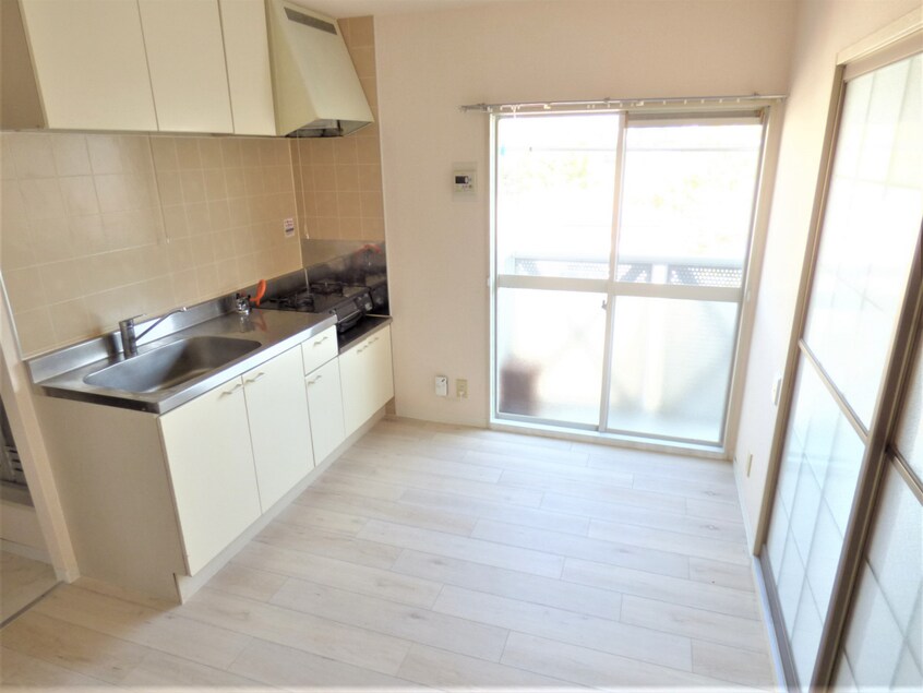 明るいダイニング フレグランス妙法寺Ｂ棟