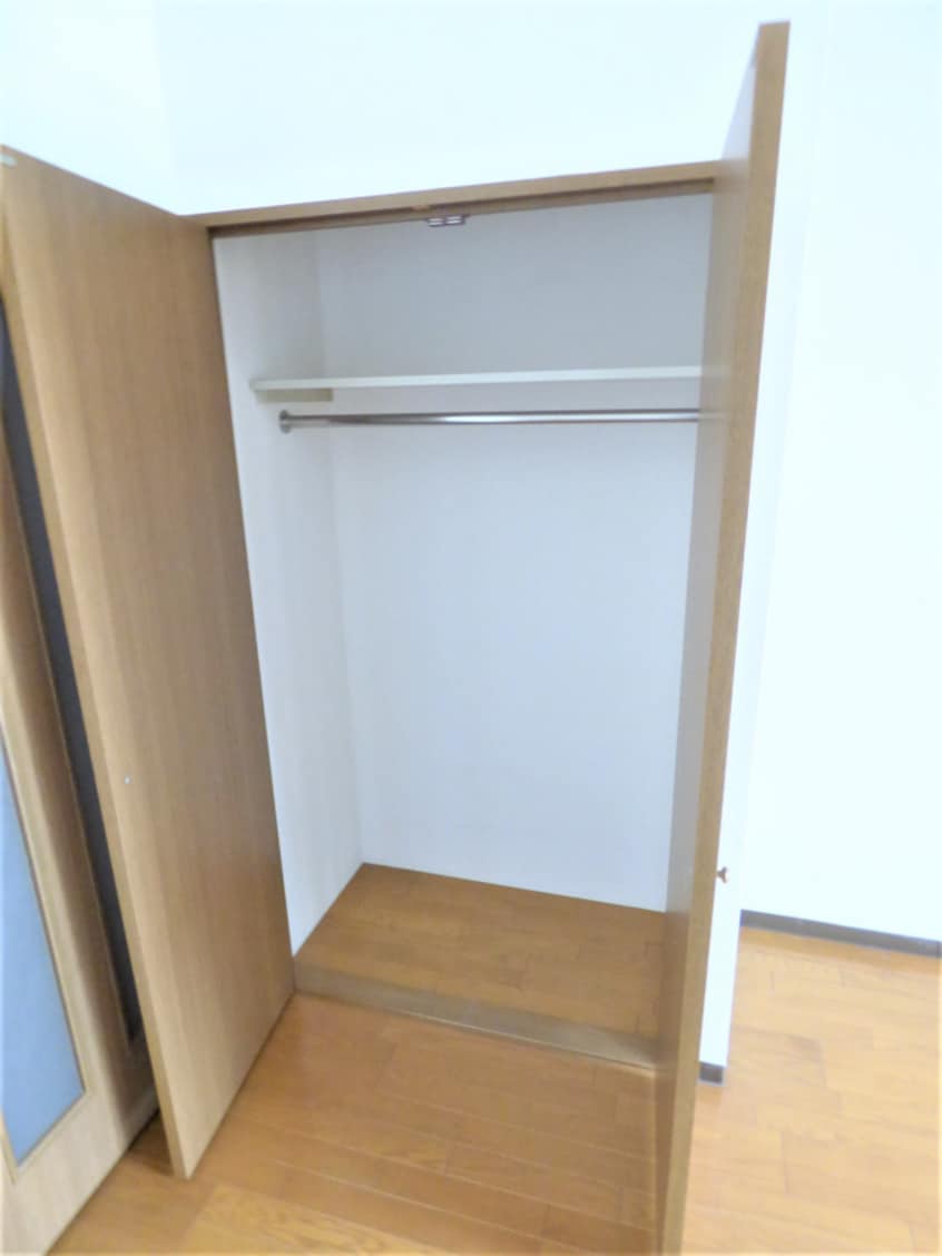 大きなクローゼット フロール須磨