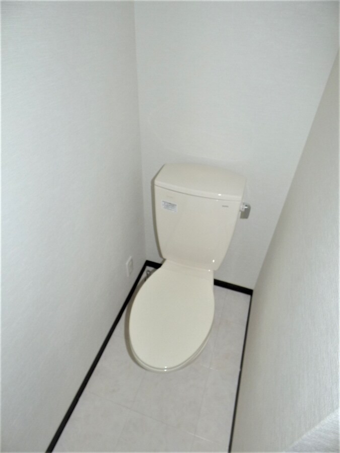 トイレ新品に入替 山下荘