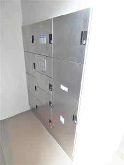 荷物がいつ届いても安心の宅配ボックス完備