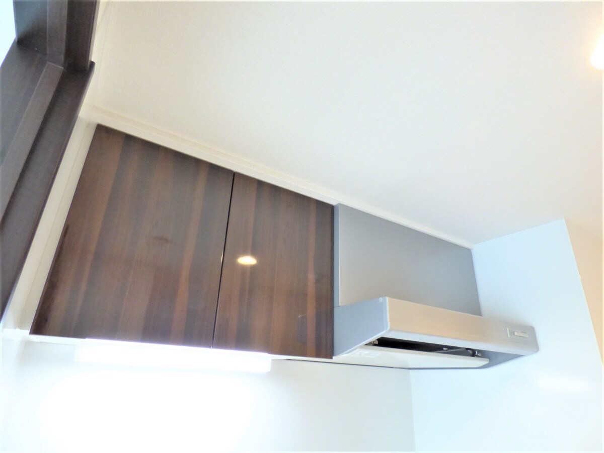 レンジフード＆キッチン収納 ＬｅＬｉｅｎＩｔａｙａｄｏ